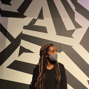 Meet your Posher, Simone